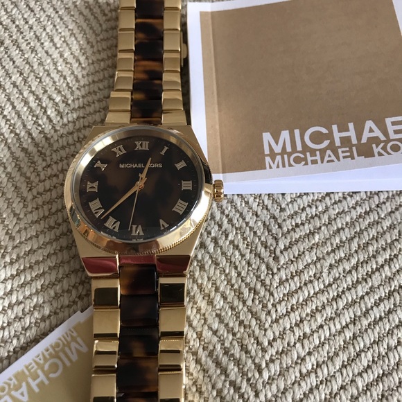 Michael Kors Watch - Picture 5 of 7